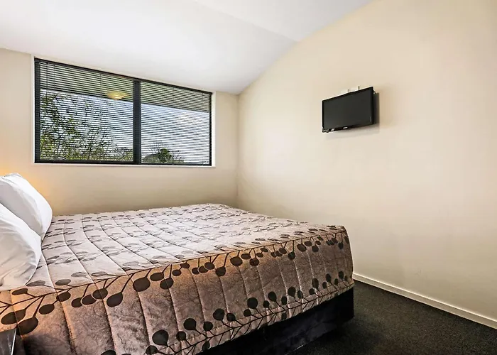 Quality Suites Amore